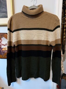Women’s Vintage Striped Turtleneck Sweater in Brown and Olive